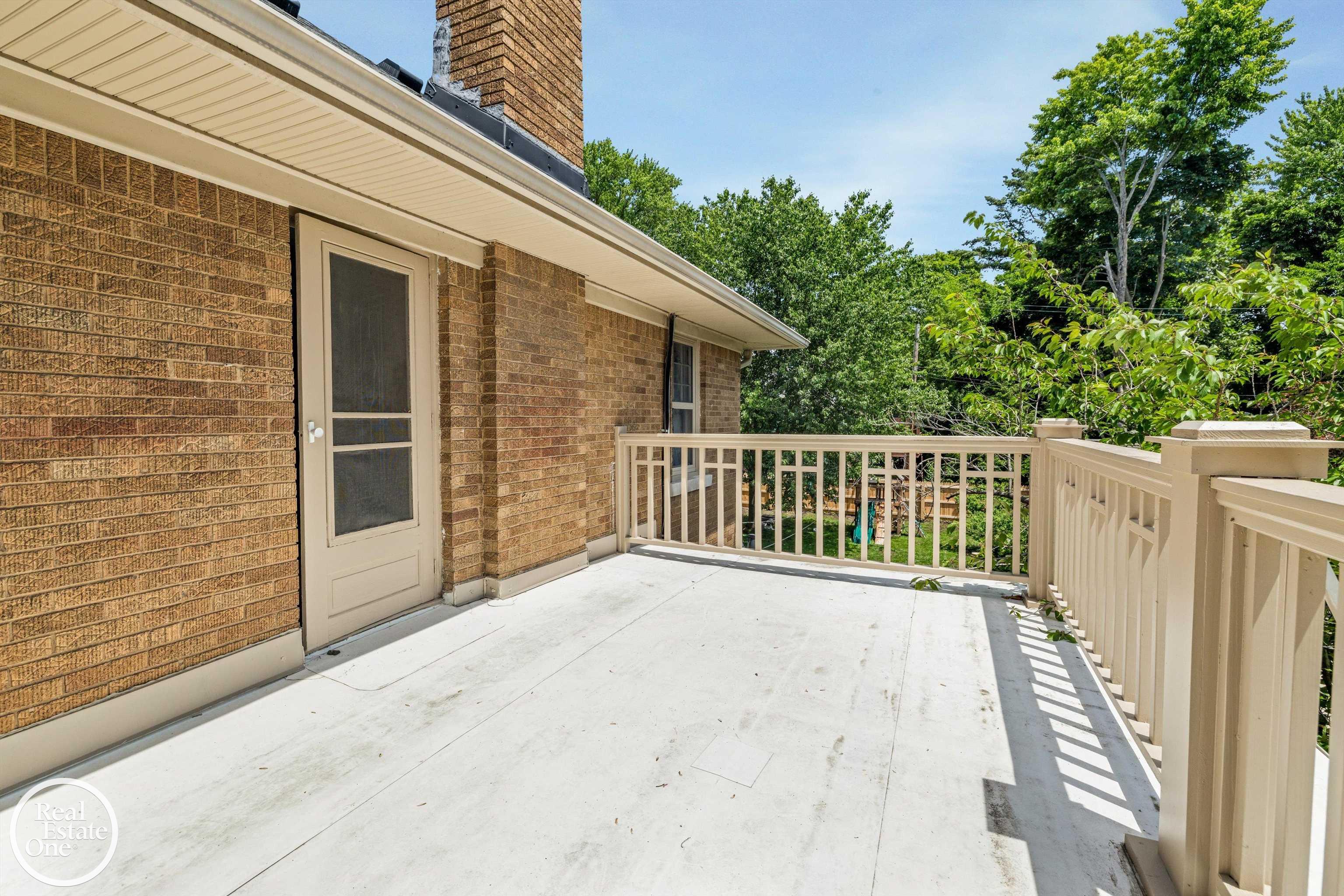 858 Bedford Road Grosse Pointe, MI 48230 - Photo 27 of 55 Porch off of Primary