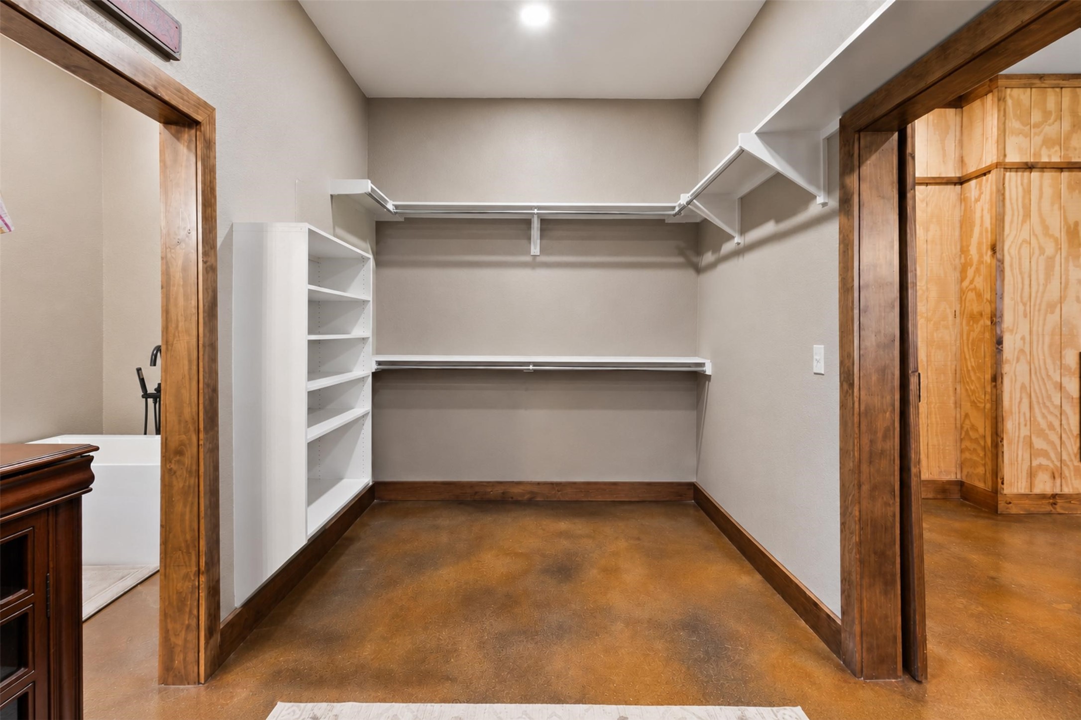 1402 Eagle Ferry Road Anahuac, TX 77514 - Photo 15 of 50 Gallery Image 15
