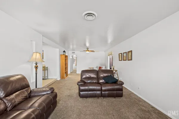 $425,000 | Undisclosed Address, Bakersfield, CA 93306