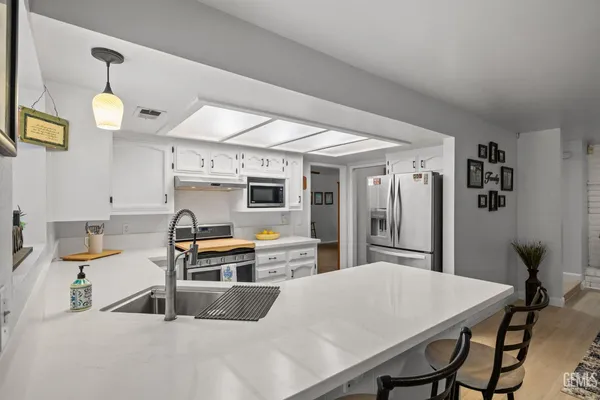 $425,000 | Undisclosed Address, Bakersfield, CA 93306