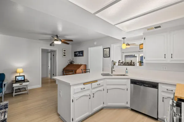 $425,000 | Undisclosed Address, Bakersfield, CA 93306