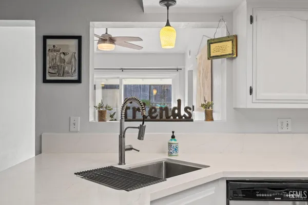 $425,000 | Undisclosed Address, Bakersfield, CA 93306