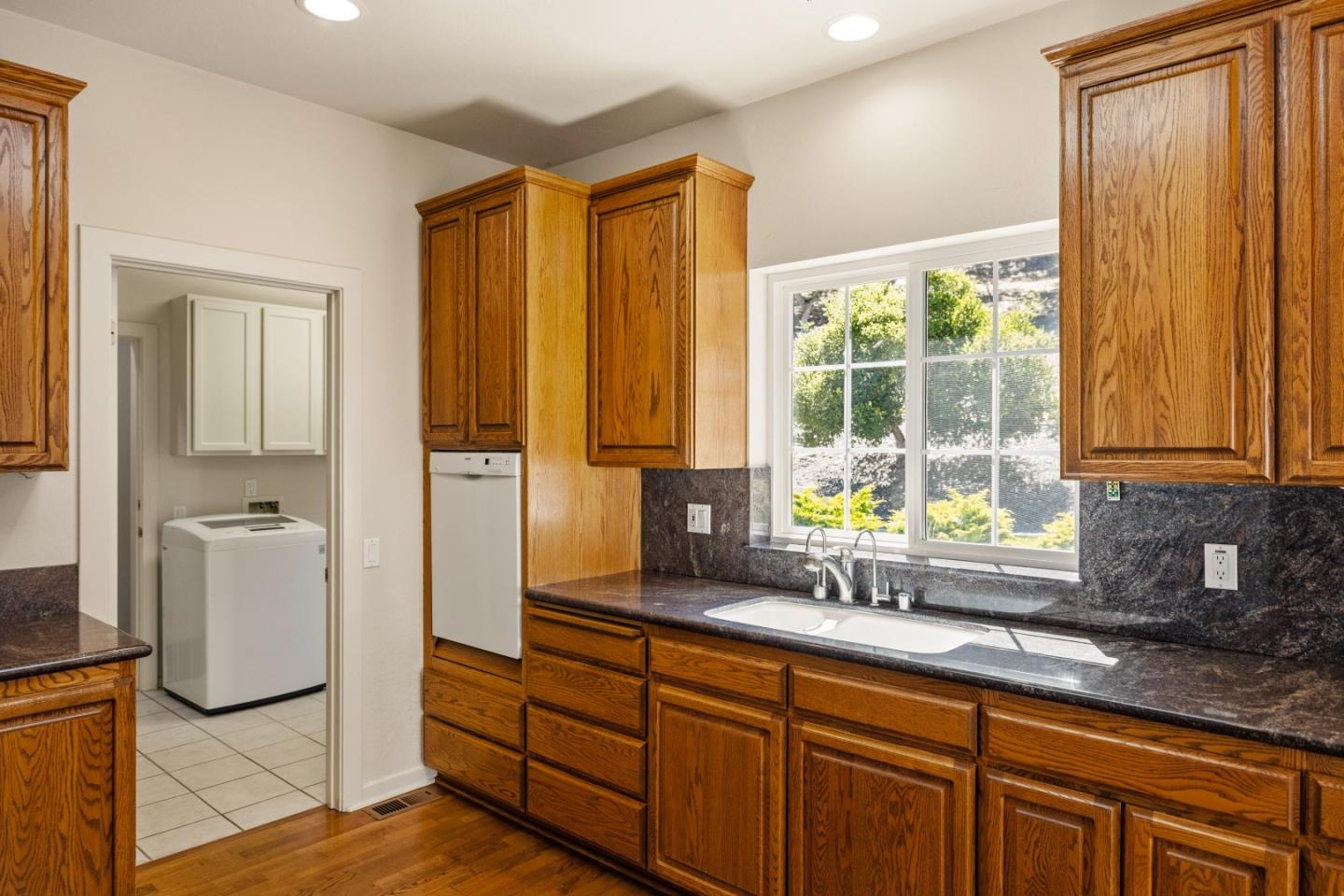28951 Falcon Ridge Road Salinas, CA 93908 - Photo 21 of 103 Gallery Image 21