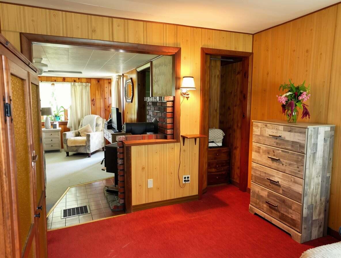 241 Leeds Junction Road Wales, ME 04280 - Photo 23 of 44 Guest bedroom