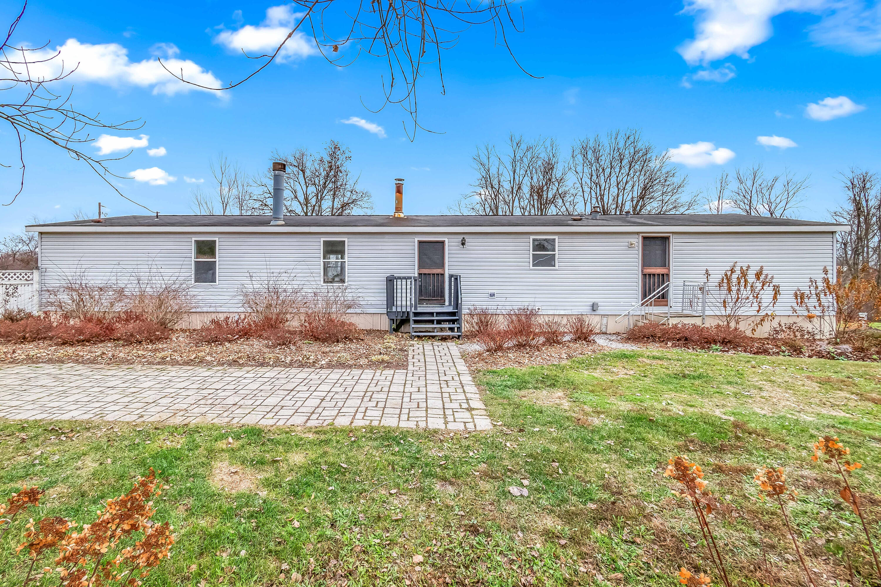 7550 Carncross Road Pittsford, MI 49271 - Photo 16 of 63 23