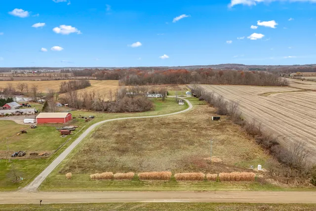 $259,000 | 7550 Carncross Road, Pittsford, MI 49271
