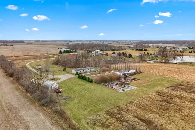 $259,000 | 7550 Carncross Road, Pittsford, MI 49271