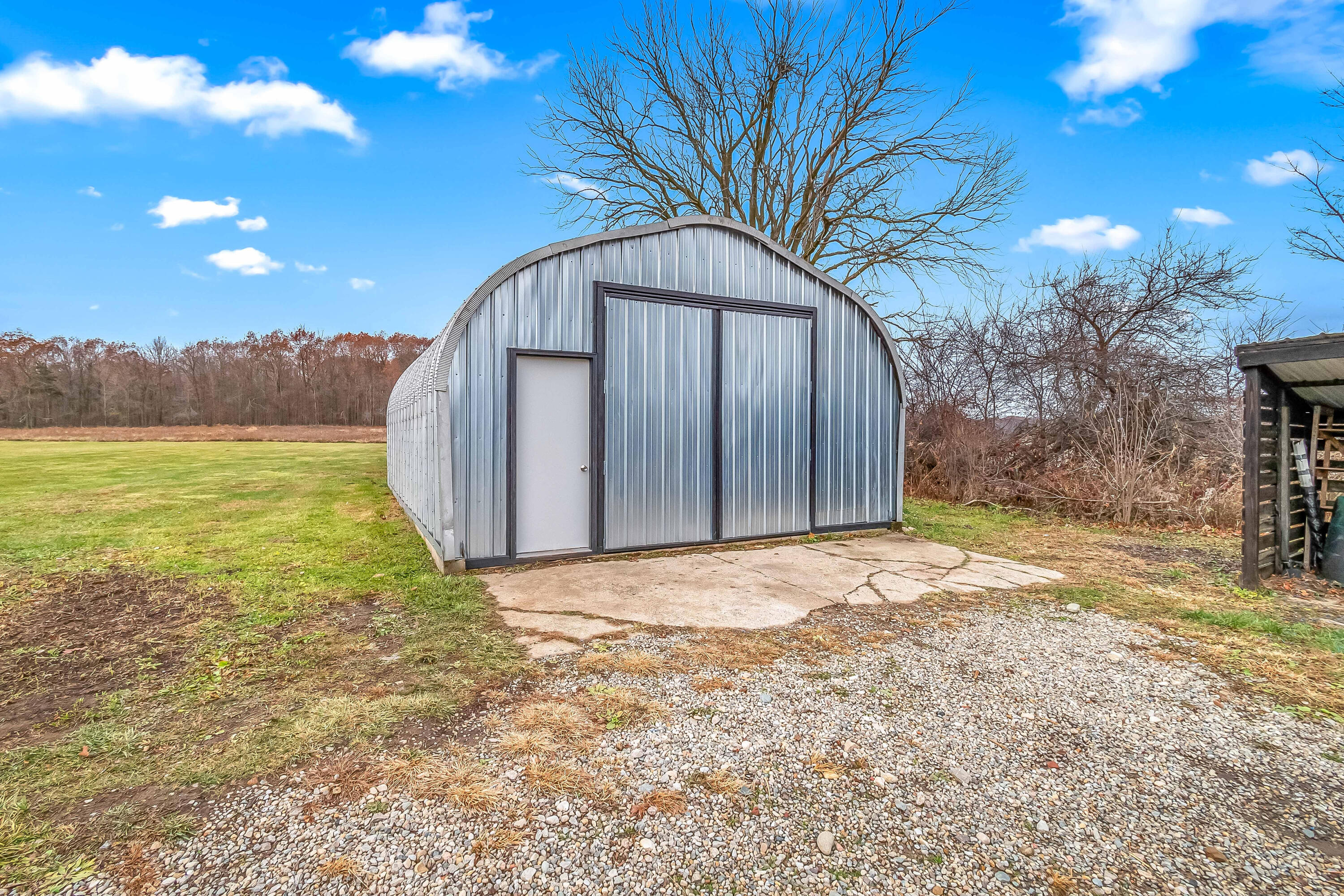 7550 Carncross Road Pittsford, MI 49271 - Photo 7 of 63 19