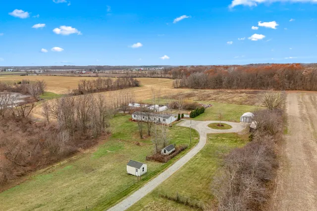 $259,000 | 7550 Carncross Road, Pittsford, MI 49271