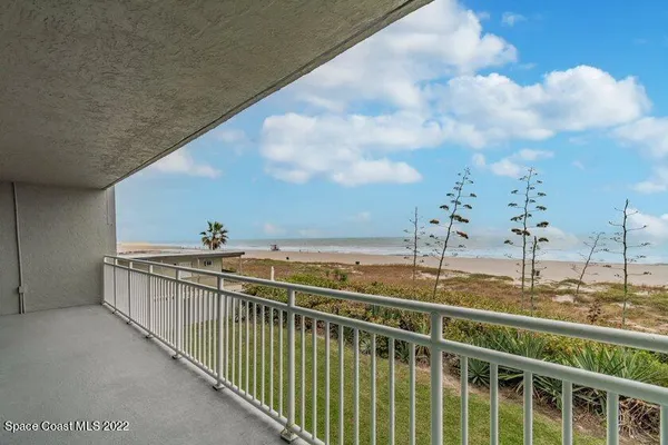 $2,850 | 85 South Atlantic Avenue, Unit 302, Cocoa Beach, FL 32931
