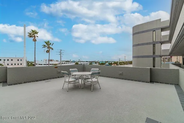 $2,850 | 85 South Atlantic Avenue, Unit 302, Cocoa Beach, FL 32931