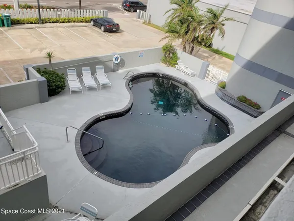 $2,850 | 85 South Atlantic Avenue, Unit 302, Cocoa Beach, FL 32931