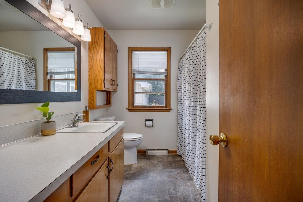 2407 Waunona Way Madison, WI 53713 - Photo 22 of 54