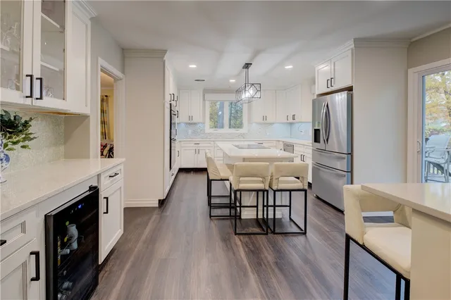 $824,900 | 181 Heritage Drive, Warwick, RI 02818