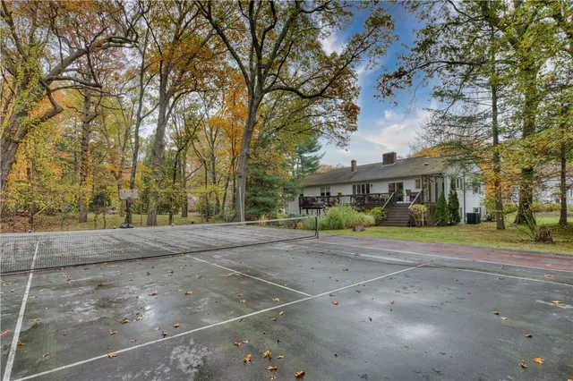 $824,900 | 181 Heritage Drive, Warwick, RI 02818