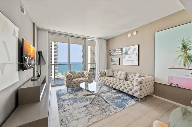 $6,000 | South Central Beach, Hollywood, FL 33019