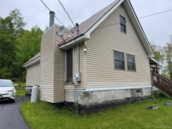 $1,800 | 405 Burnt Hill Road, Roscoe, NY 12776