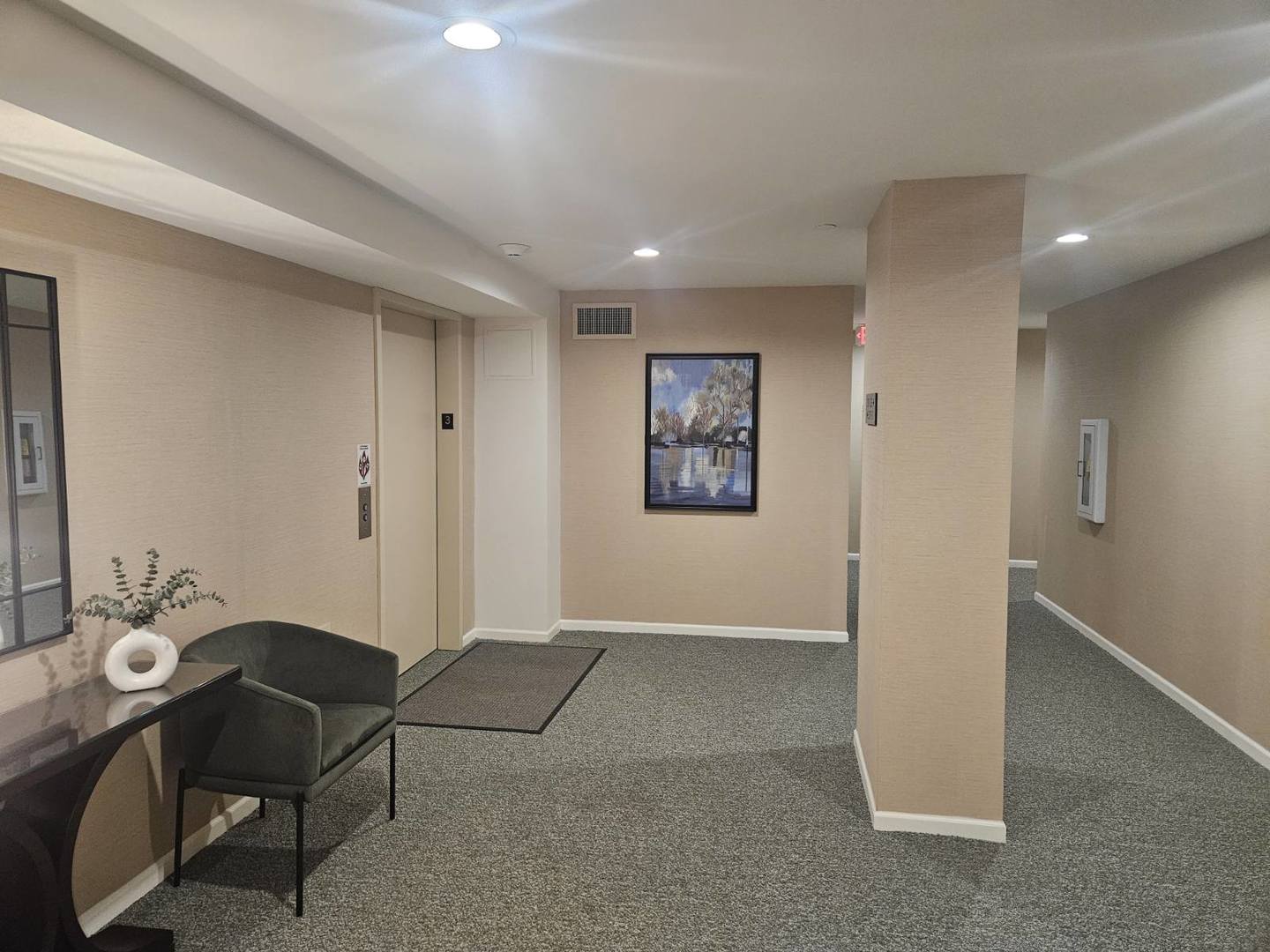 308 North Happ Road, Unit 304 Northfield, IL 60093 - Photo 6 of 27