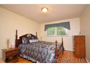 134 Pine Ridge Drive Fairview, NC 28730 - Photo 17 of 24 Gallery Image 17