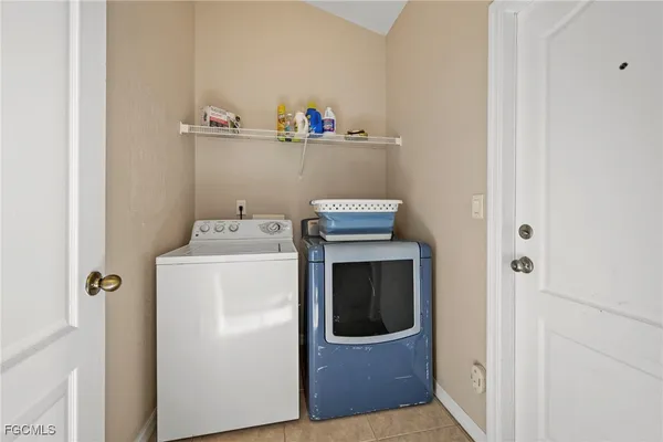 $5,500 | 1831 Southeast Van Loon Terrace, Cape Coral, FL 33990