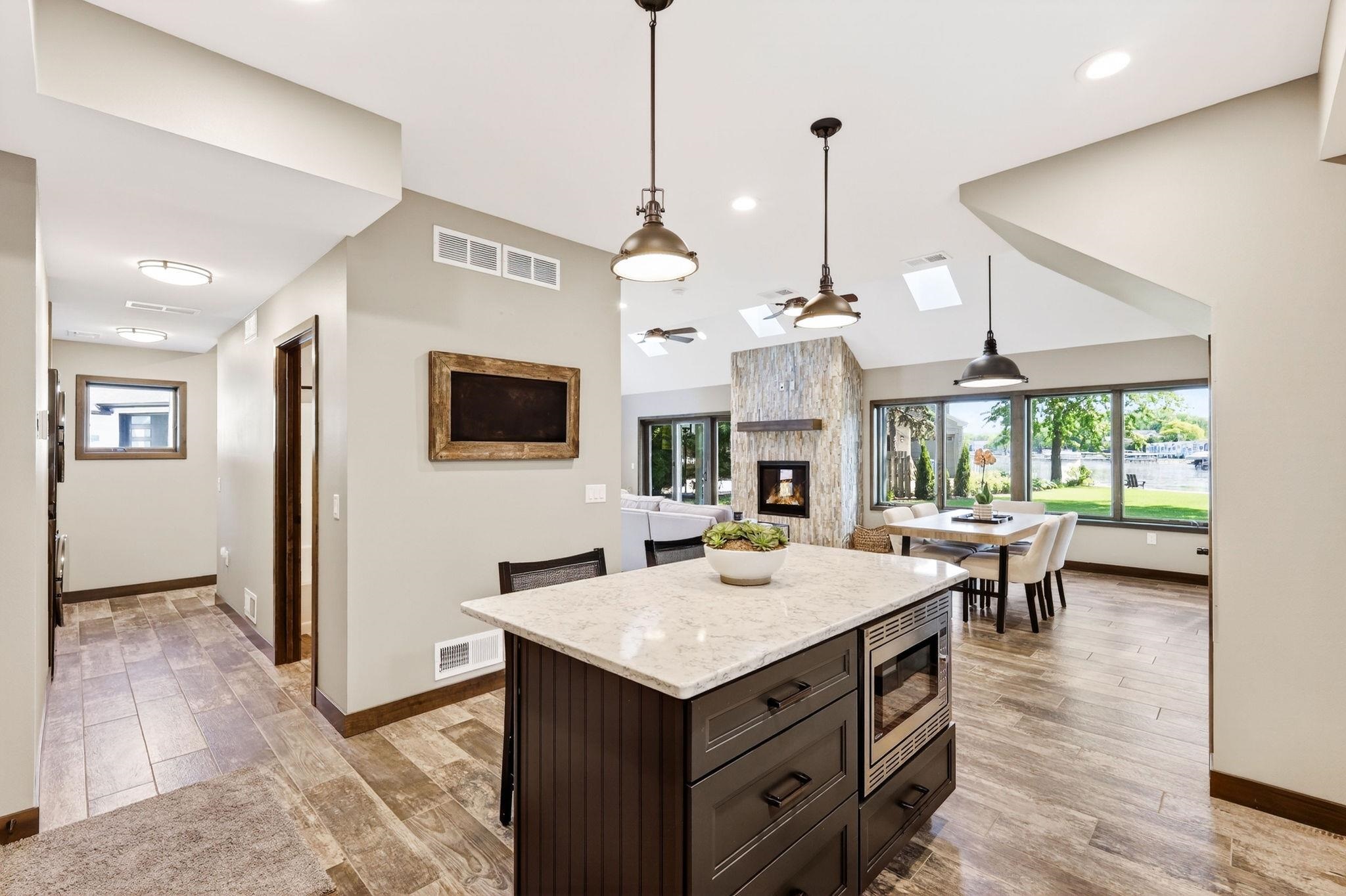 2830 Tomahawk Court Middleton, WI 53562 - Photo 13 of 53