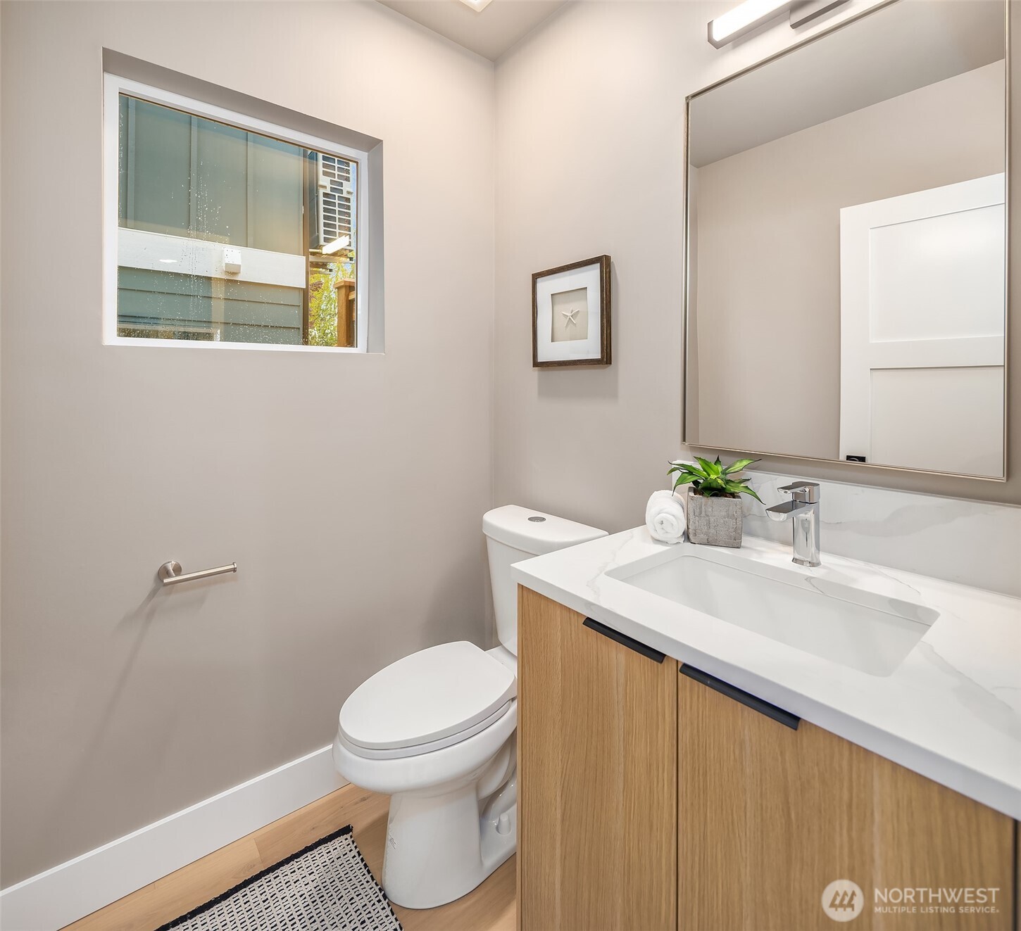 533 North 70th Street Seattle, WA 98103 - Photo 12 of 29