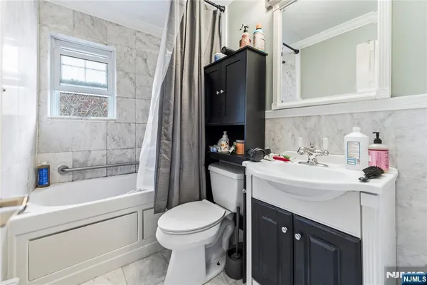 $285,000 | 162 Belleville Avenue, Unit 1A, Bloomfield, NJ 07003