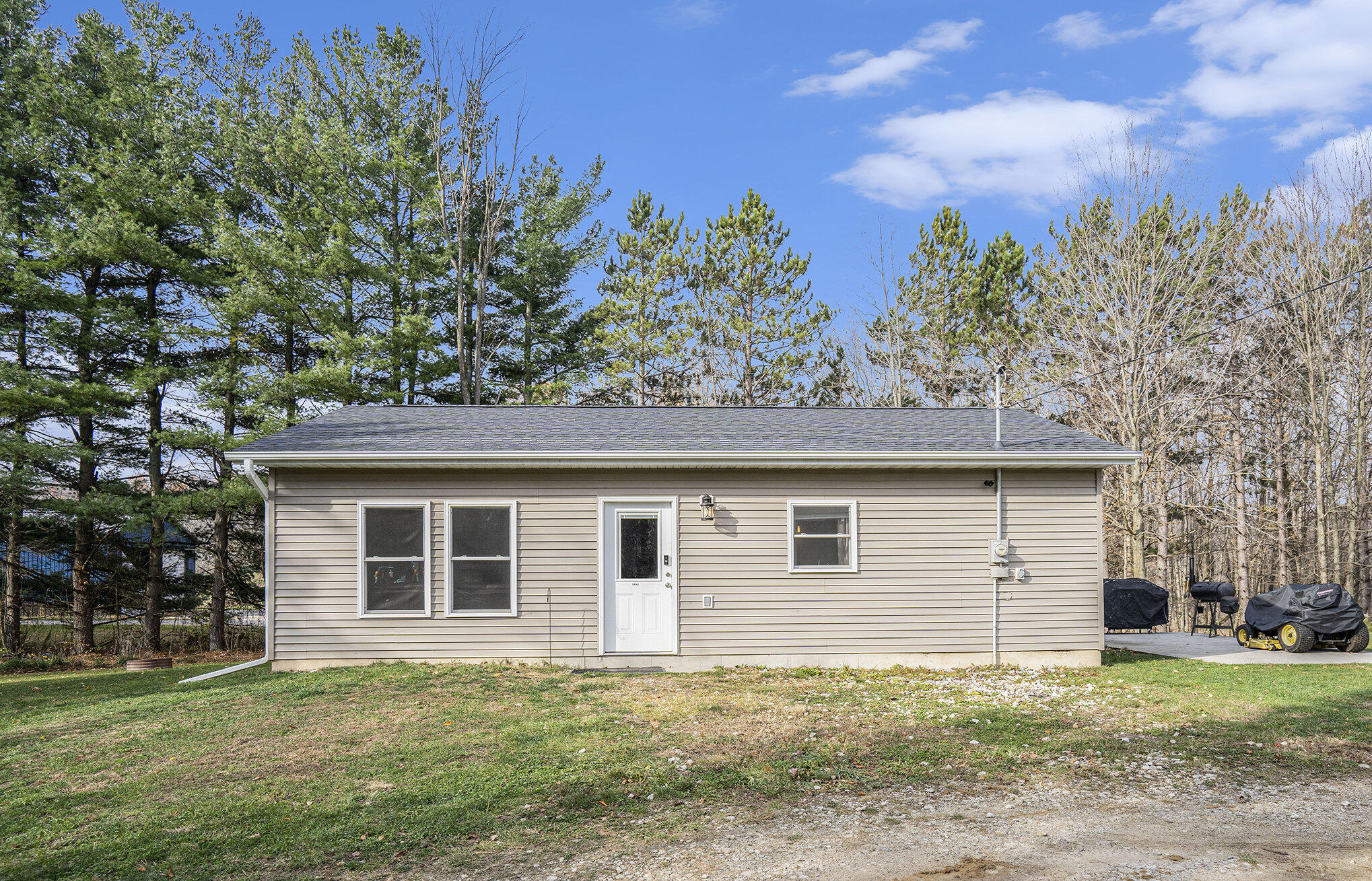2408 Maple Grove Road Hastings, MI 49058 - Photo 6 of 21 jbs09900_183