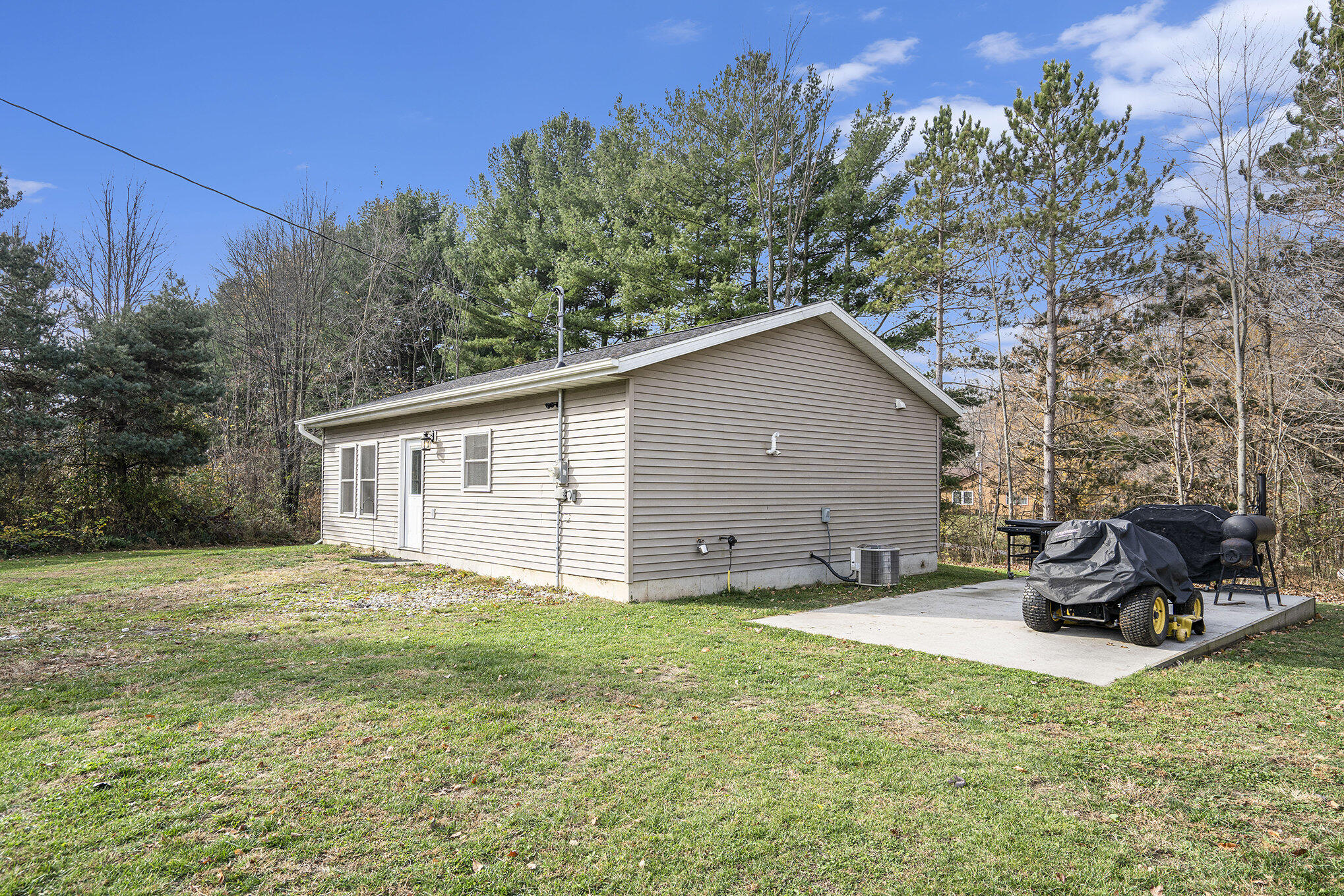 2408 Maple Grove Road Hastings, MI 49058 - Photo 8 of 21 jbs09897_665