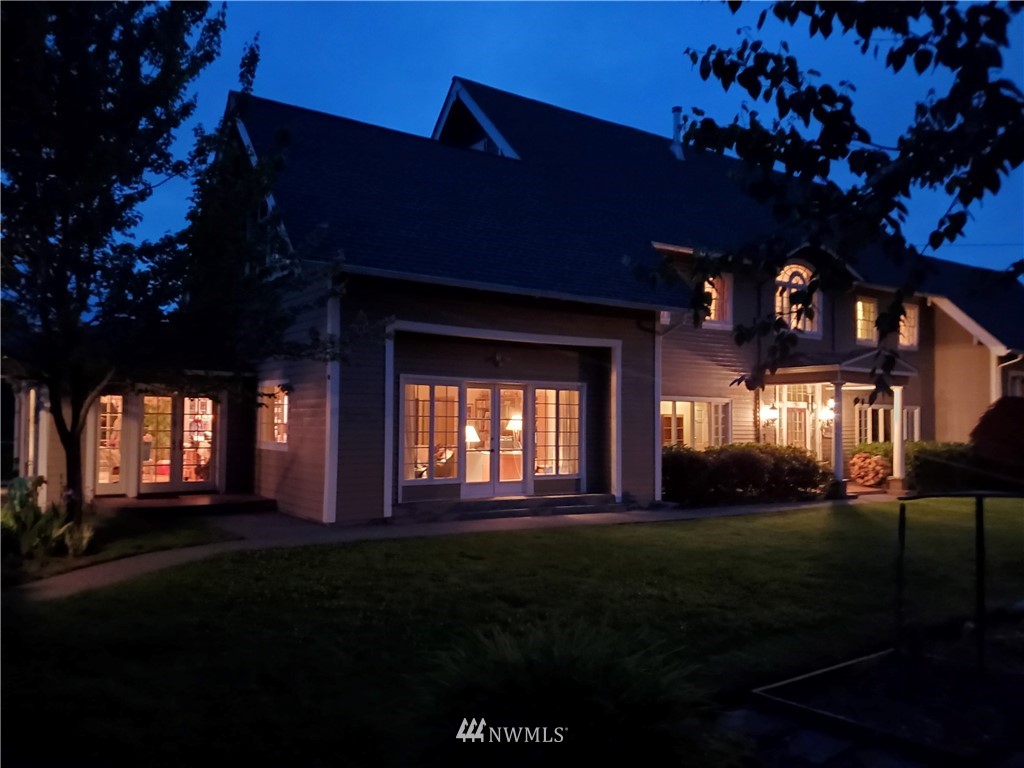 9929 Johnson Point Road Northeast Olympia, WA 98516 - Photo 1 of 25 Gallery Image 1