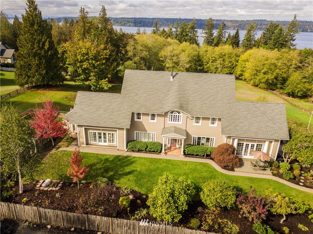 9929 Johnson Point Road Northeast Olympia, WA 98516 - Photo 2 of 25 Gallery Image 2