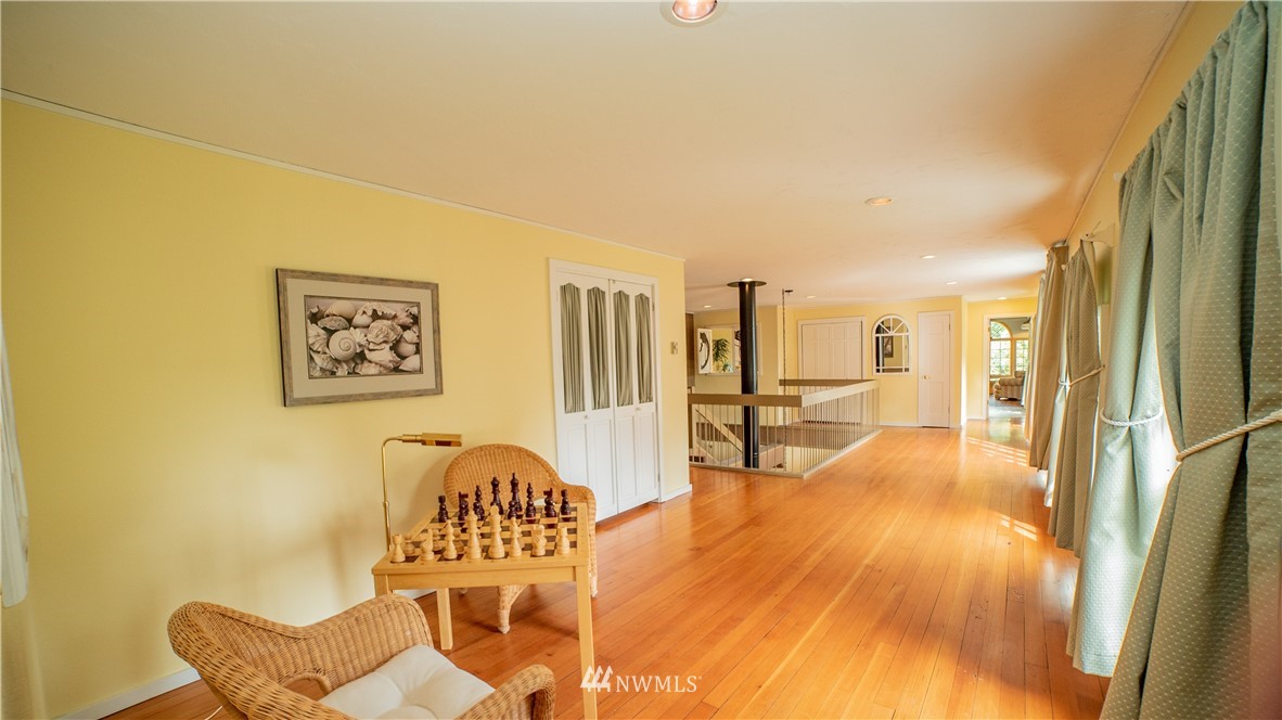 9929 Johnson Point Road Northeast Olympia, WA 98516 - Photo 11 of 25 Gallery Image 11
