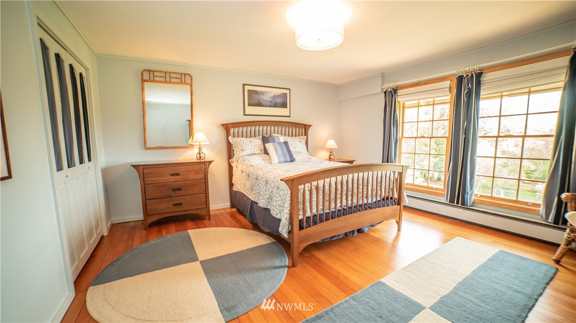 9929 Johnson Point Road Northeast Olympia, WA 98516 - Photo 12 of 25 Gallery Image 12