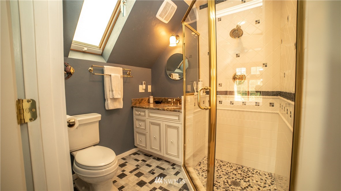9929 Johnson Point Road Northeast Olympia, WA 98516 - Photo 13 of 25 Gallery Image 13