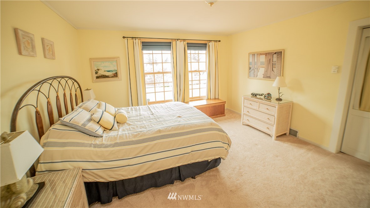9929 Johnson Point Road Northeast Olympia, WA 98516 - Photo 22 of 25 Gallery Image 22