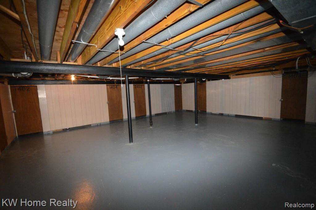 29656 Middlebelt Road, Unit 2402 Farmington Hills, MI 48334 - Photo 35 of 36
