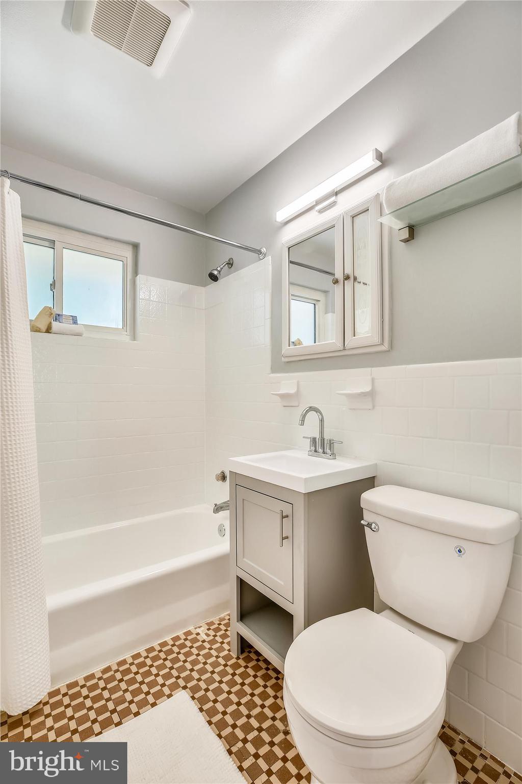 1508 Flora Lane Silver Spring, MD 20910 - Photo 18 of 51 Bath 1