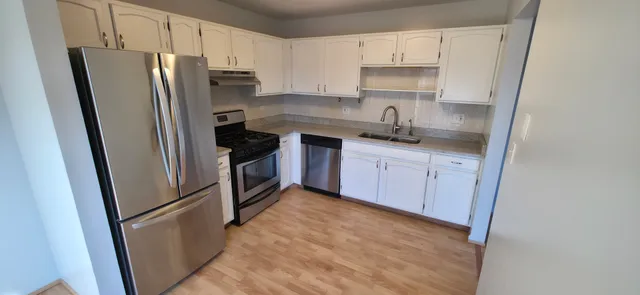 $280,000 | 660 Cumberland Trail, Unit BB2, Roselle, IL 60172