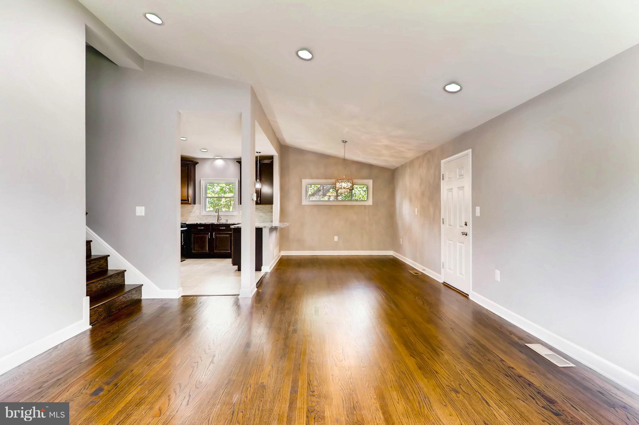 7408 Monita Road Baltimore, MD 21208 - Photo 5 of 26 Living Room