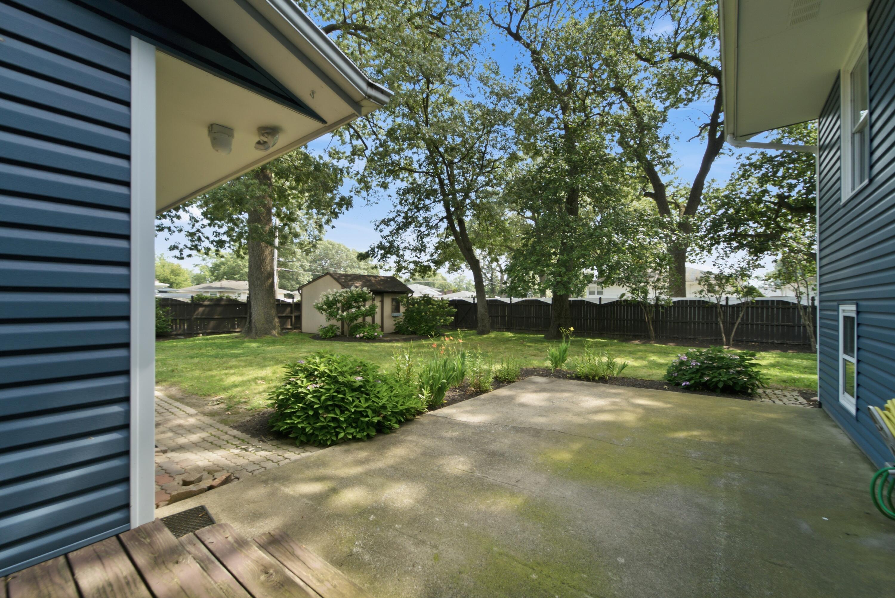 235 North True Street Griffith, IN 46319 - Photo 23 of 27 3000x2003