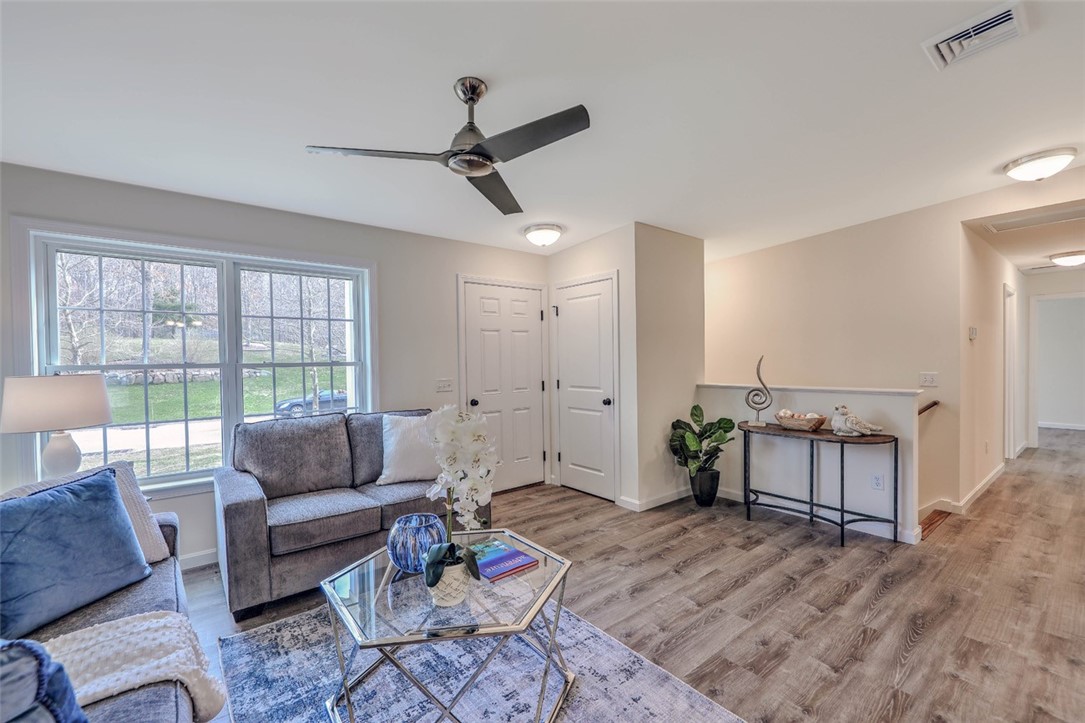 9 Hopkinton Hill Road Hopkinton, RI 02832 - Photo 12 of 38