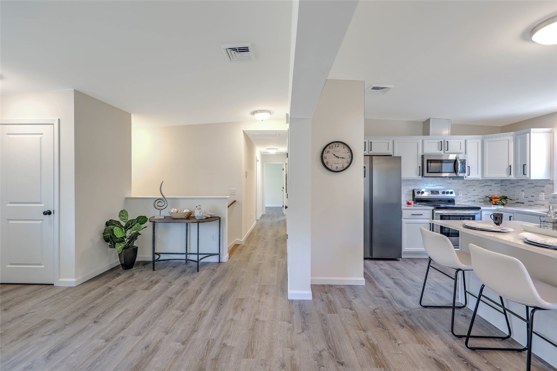 9 Hopkinton Hill Road Hopkinton, RI 02832 - Photo 13 of 38