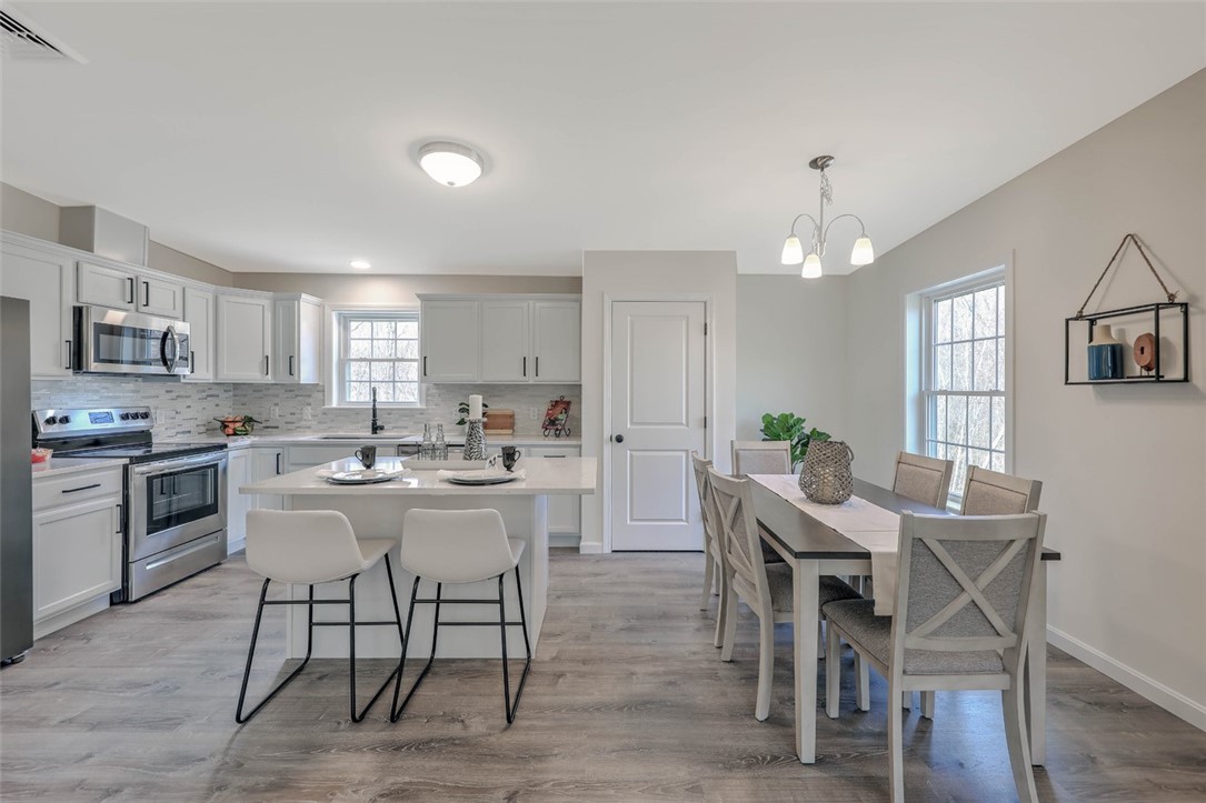 9 Hopkinton Hill Road Hopkinton, RI 02832 - Photo 14 of 38