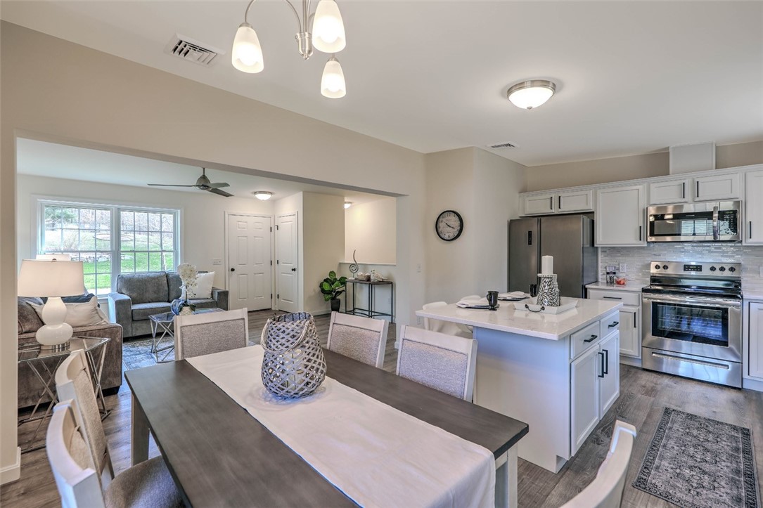 9 Hopkinton Hill Road Hopkinton, RI 02832 - Photo 19 of 38