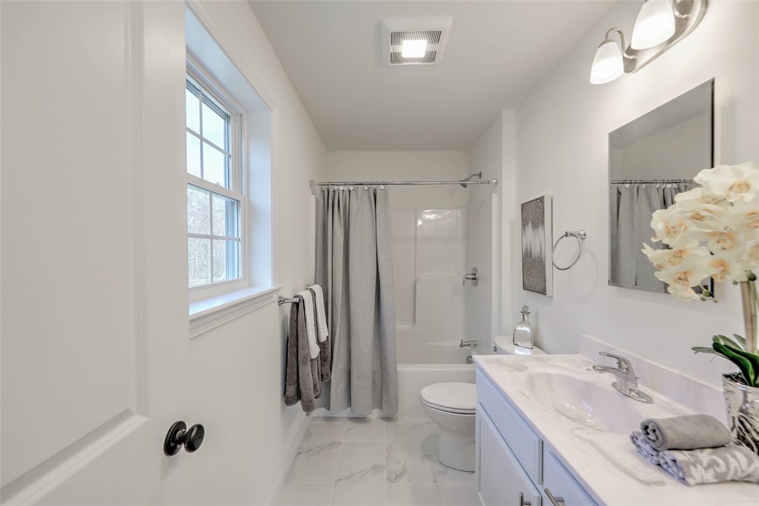 9 Hopkinton Hill Road Hopkinton, RI 02832 - Photo 24 of 38