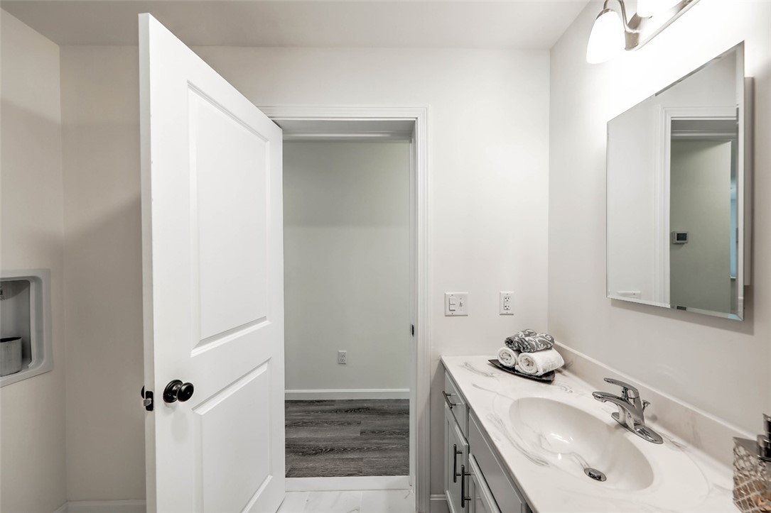 9 Hopkinton Hill Road Hopkinton, RI 02832 - Photo 31 of 38