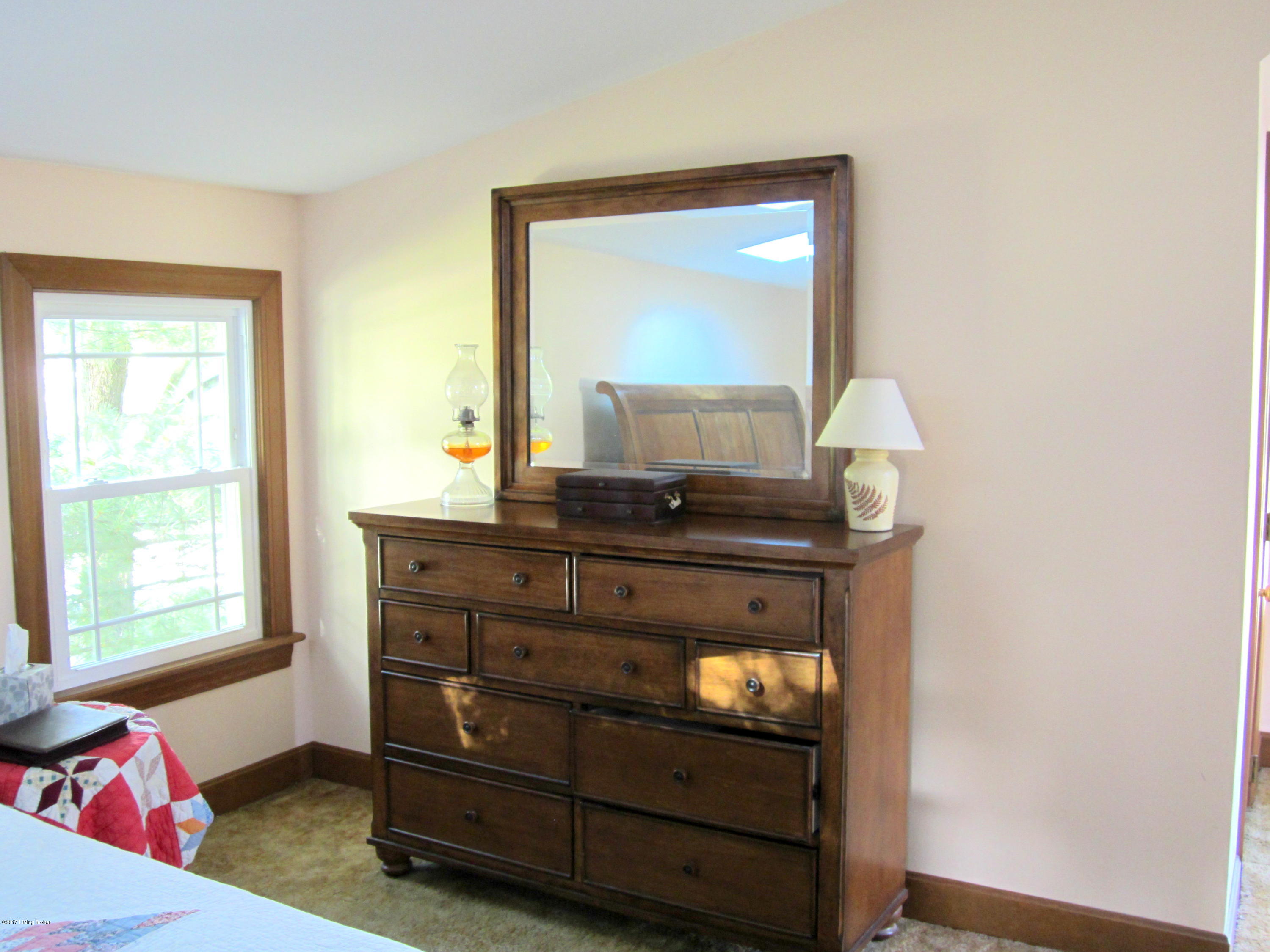 5123 Cane Run Road Louisville, KY 40216 - Photo 15 of 45 cane run master dresser 2