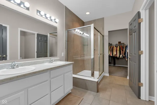 $2,200 | 70 Blue Lace Drive, Whiteland, IN 46184