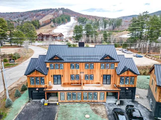 $1,950,000 | 7 Black Diamond Road, Unit 2, Conway, NH 03860