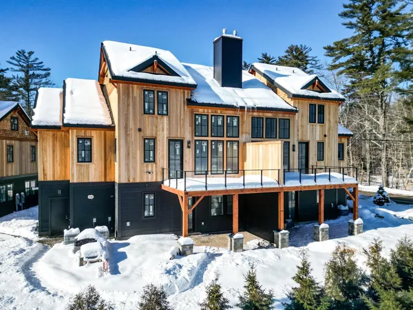 $1,950,000 | 7 Black Diamond Road, Conway, NH 03860